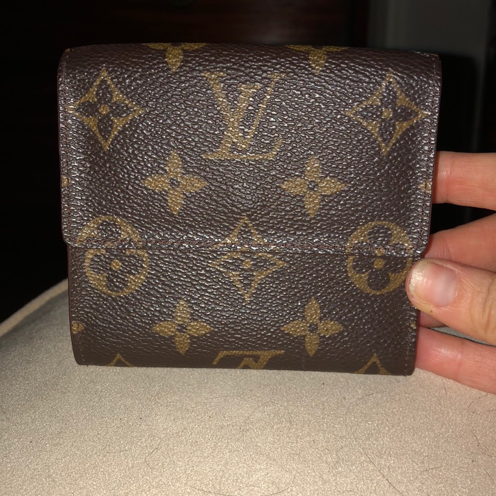 100% Authentic Louis Vuitton Wallet!!