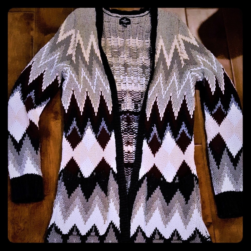 Woven, Patterned Cardigan