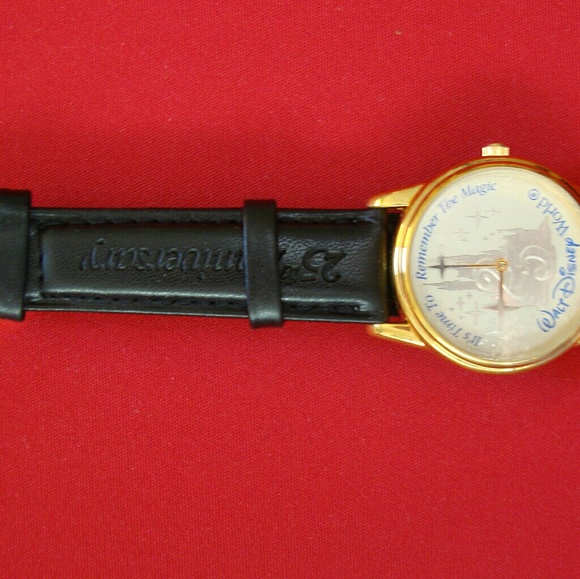 Disney 25th Anniversary Vintage Watch NEW