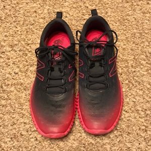 New Balance pink & gray sneakers. Sz 10