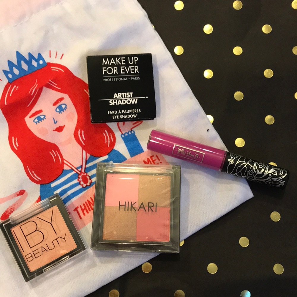 Mini makeup bundle