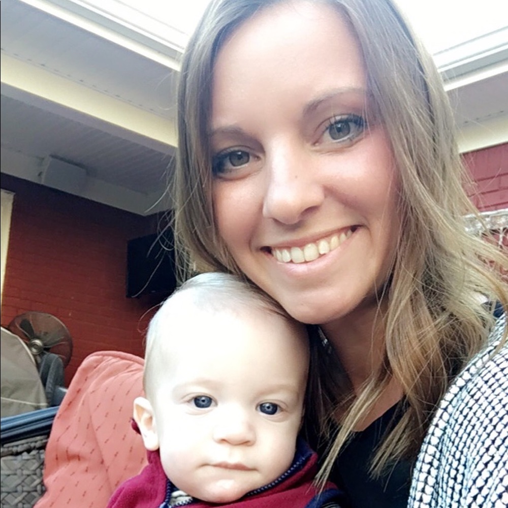 Meet your Posher, Cassi