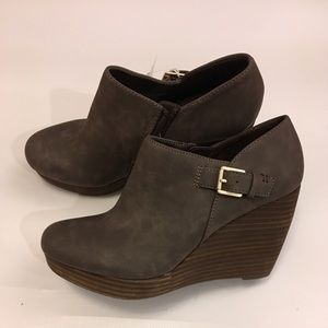 Dr. Scholls Brown Memory Foam Wedge Booties sz 6.5