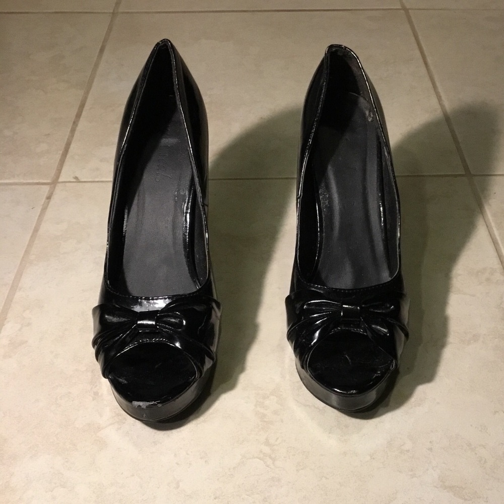 Wet Seal Black High Heel Shoes
