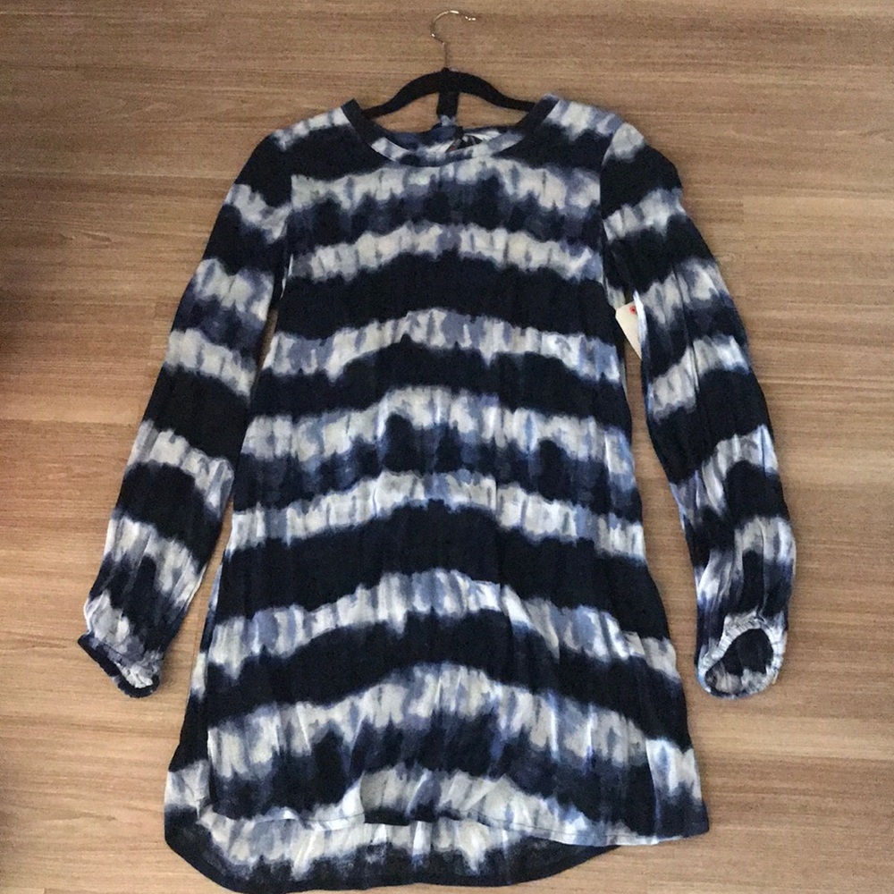 Billabong tie-dye open backed shift dress