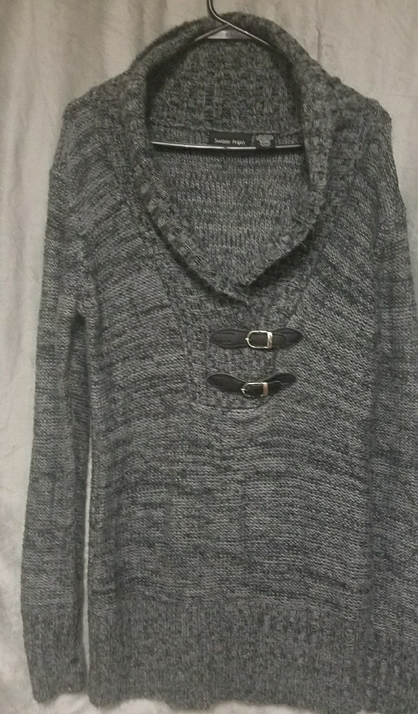 Grey knit sweater/dress