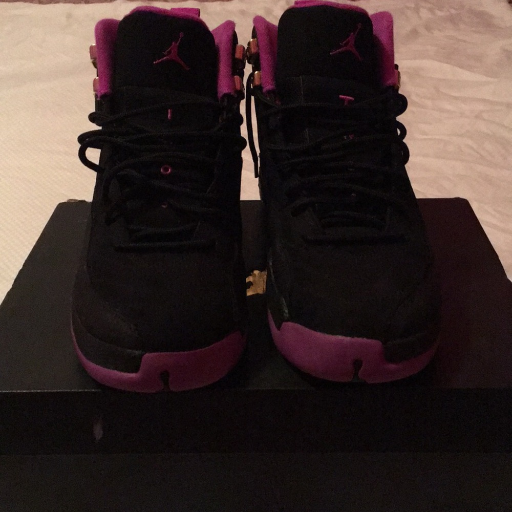 Air Jordan 12 retro (GS) 7Y "Kings" hyper violet