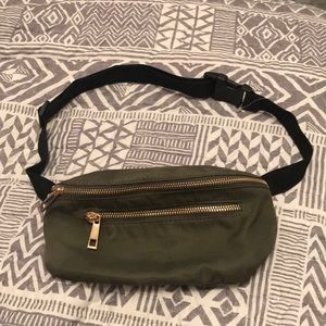 Tilly’s fanny pack