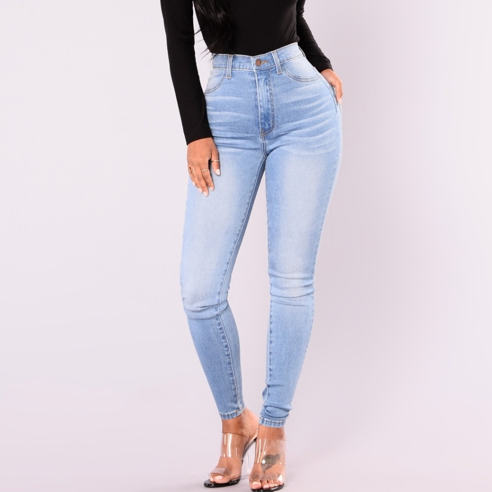 Don't front skinny jeans -SIZE 11