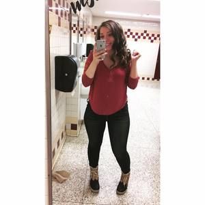 Meet your Posher, Carri