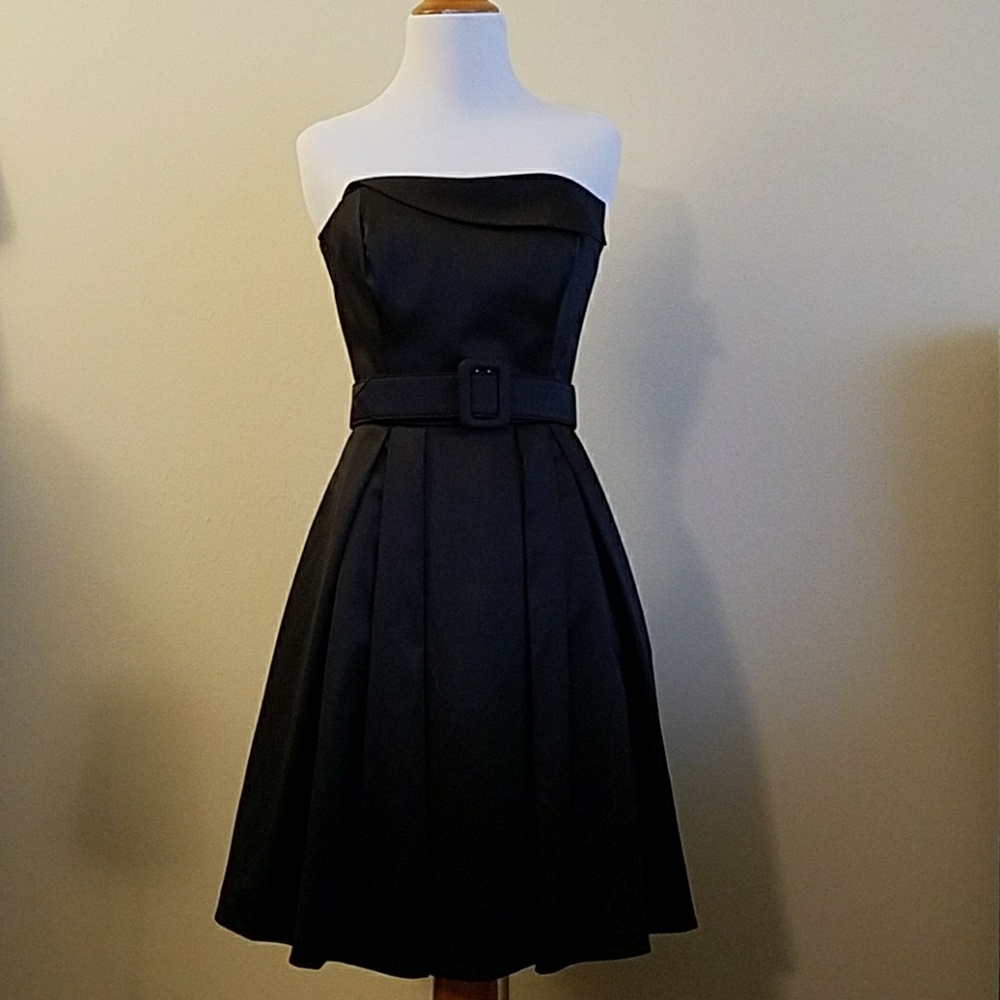 NWT White House Black Market Strapless Dress