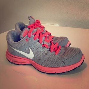 Nike Free Running Shoes