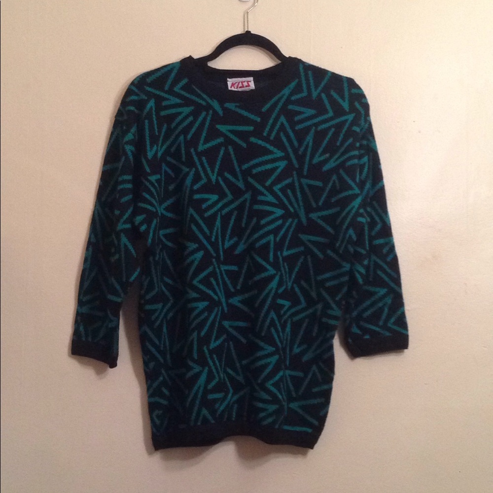 Geometric Green and Black Sweater ⚜️