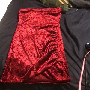 Red velvet mini sleeveless dress