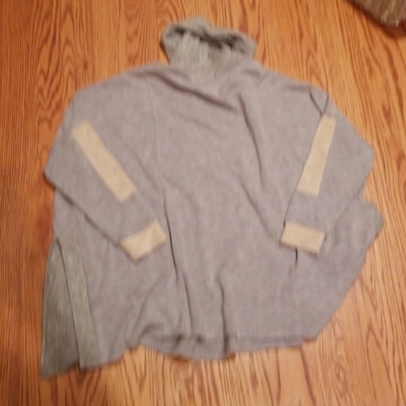 THML Poncho - Picture 6 of 8