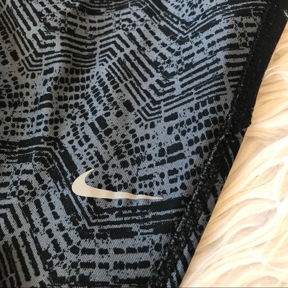 Nike crop pants - Picture 3 of 5