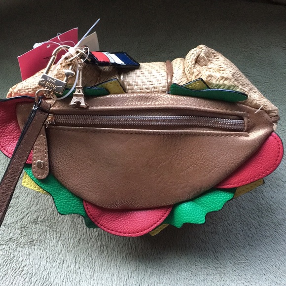 NWT Betsey Johnson French Croissant Wristlet - Picture 2 of 6