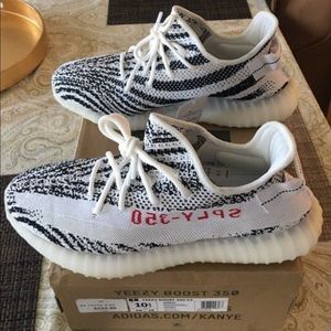 Adidas Yeezy 350 V2 boost zebra sz 10.5 new