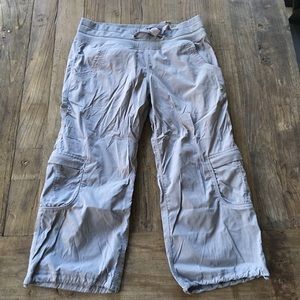 SALE SZ 6 Lululemon Yoga Camp Crop striped cargo