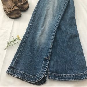 Flared Gap jeans