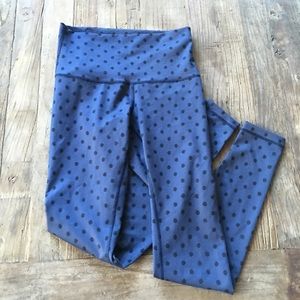 SALE Blue polka dot lululemon leggings size 8