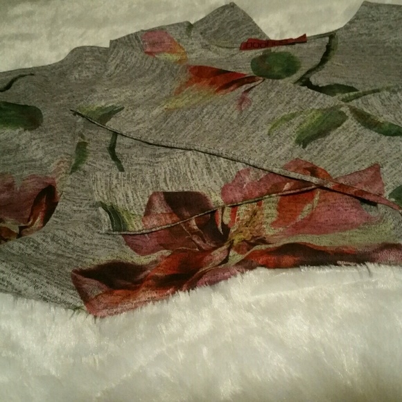 Boohoo.com bodycon dress. Size 6. - Picture 2 of 3