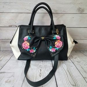 NWT {Betsey Johnson} Flower Handbag