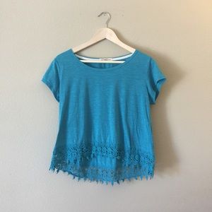 {Rewind} Teal High-Low Lace Trimmed Crop Top