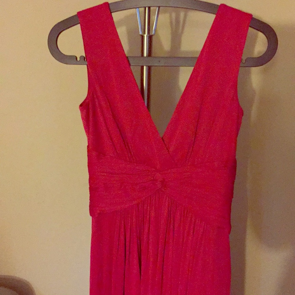 BCBG red dress 💃🏻 Holiday party appropriate!