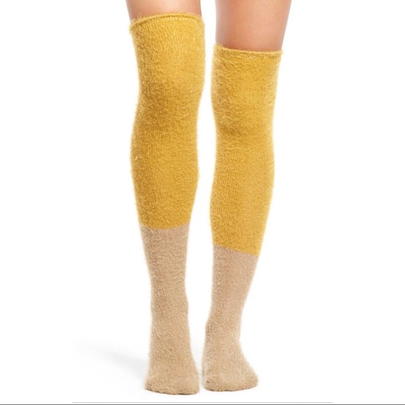 NWT $28 Free People Grand Rapids Socks - Picture 3 of 3