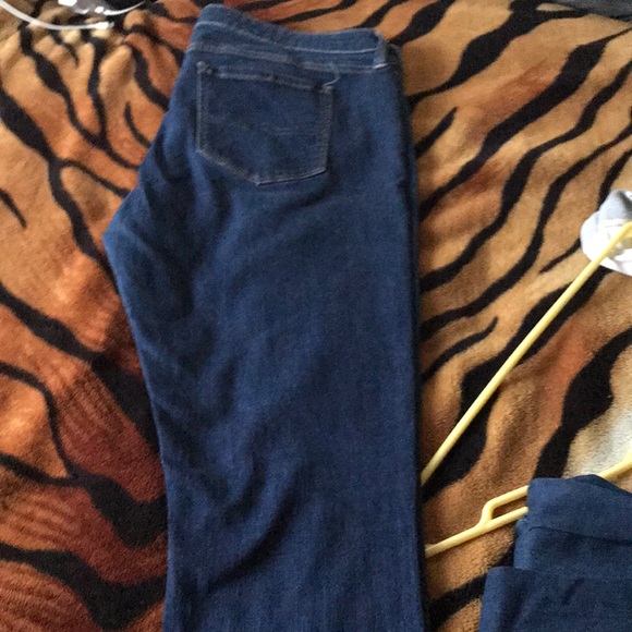 Jeans - Picture 3 of 3