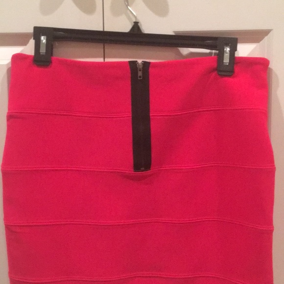 Hot Pink Bandage Skirt - Picture 3 of 4