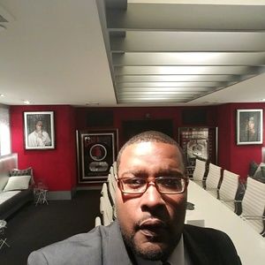 Meet your Posher, Bruce