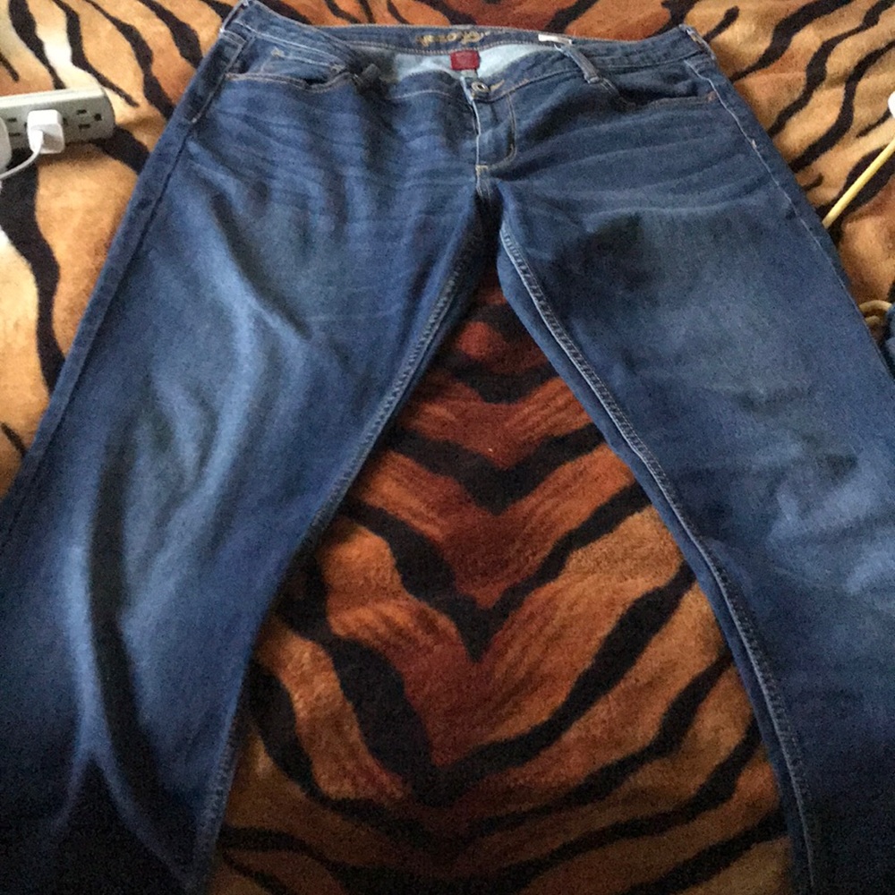 Jeans 👖 - Picture 2 of 3
