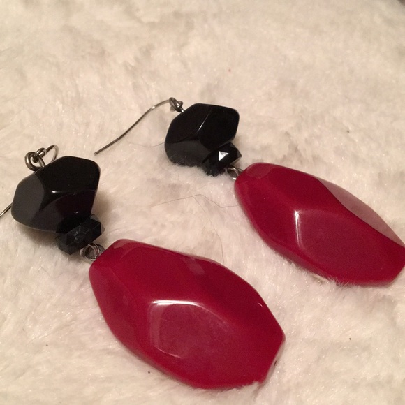 Large drop earrings - Picture 2 of 4