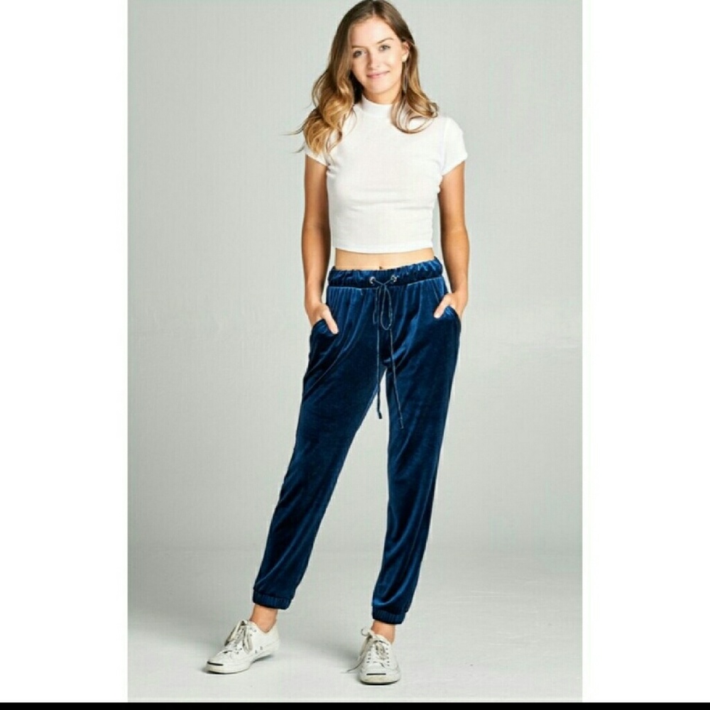 💕HOST PICK 💕Velour Joggers