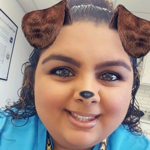 Meet your Posher, Andrina