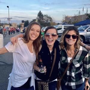 Meet your Posher, Leslie