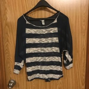 American Rag Top size small