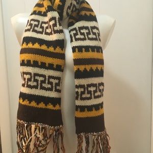 Vintage Wool Scarf with tassels