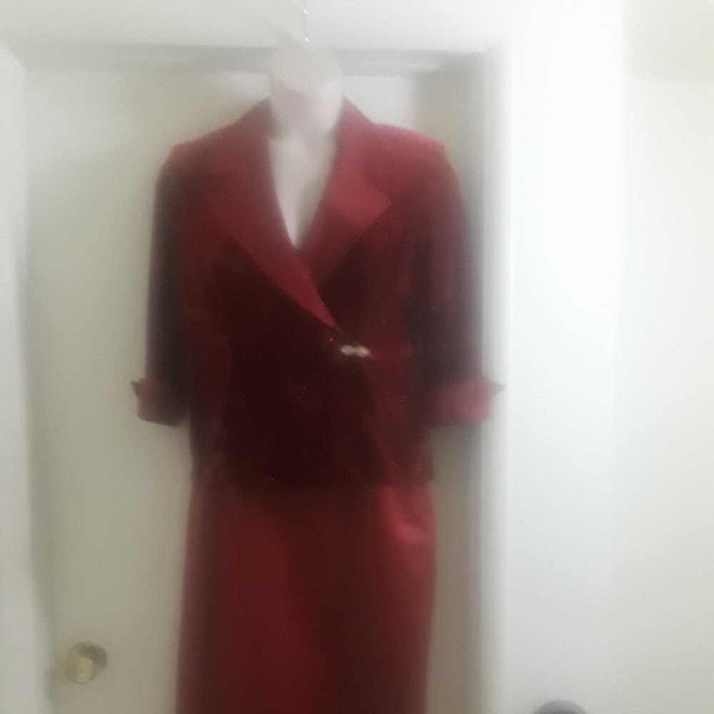 Plus Size Two-Piece Skirt Suit