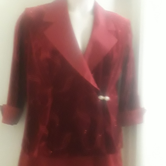 Plus Size Two-Piece Skirt Suit - Picture 2 of 4