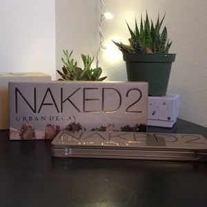 Naked 2 Urban Decay Palette