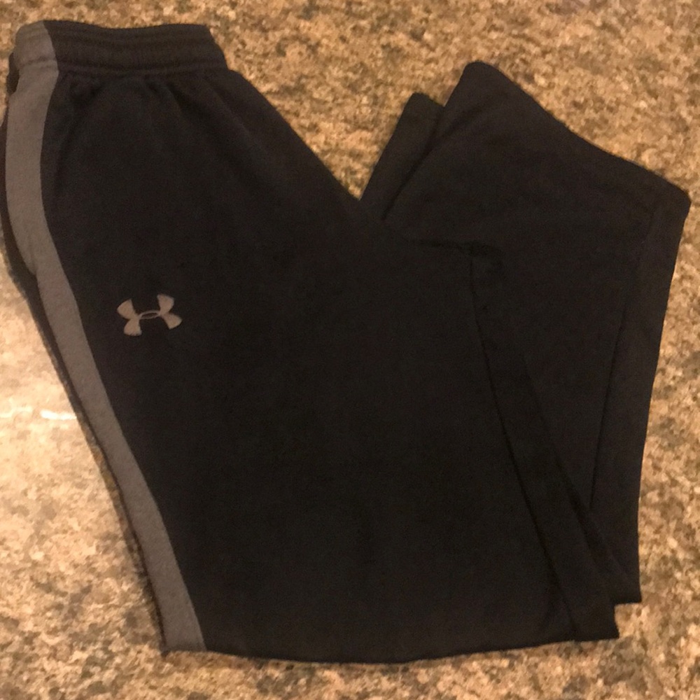Boys XL fleece type Under Armour pants