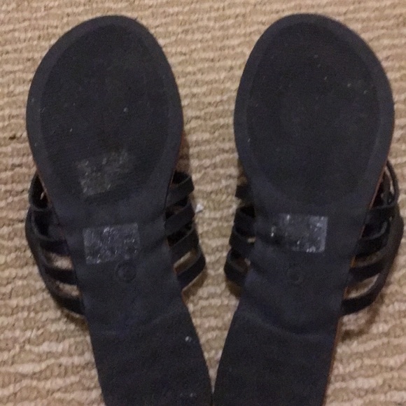 black strappy braided wetseal sandals - Picture 3 of 3