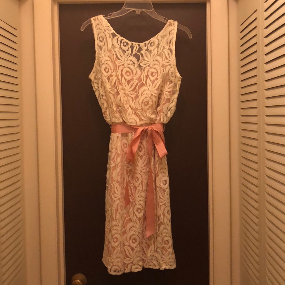 White lace rose dress