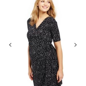 NWOT Motherhood maternity/nursing wrap dress