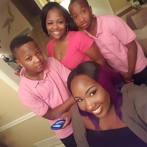 Meet your Posher, Sharon