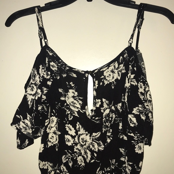 Black & white floral romper - Picture 5 of 5