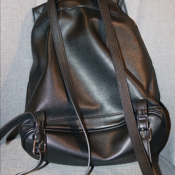 F21 Backpack - Picture 2 of 3